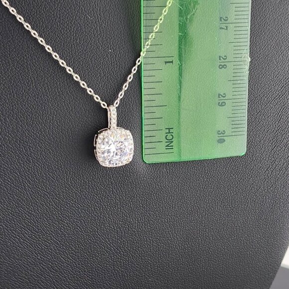 New 925 Silver White Gem Necklace – Classic & Eye-Catching Design - Picture 5 of 5
